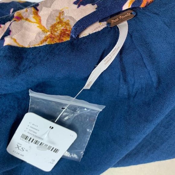 *SOLD* Free People Sabrina Floral Wrap Jacket NWT - Picture 6 of 7